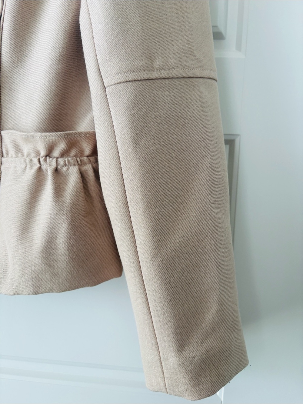 Barclay Beige Ruffled Zip-Front Jacket - Size 2 - Picture 5 of 11